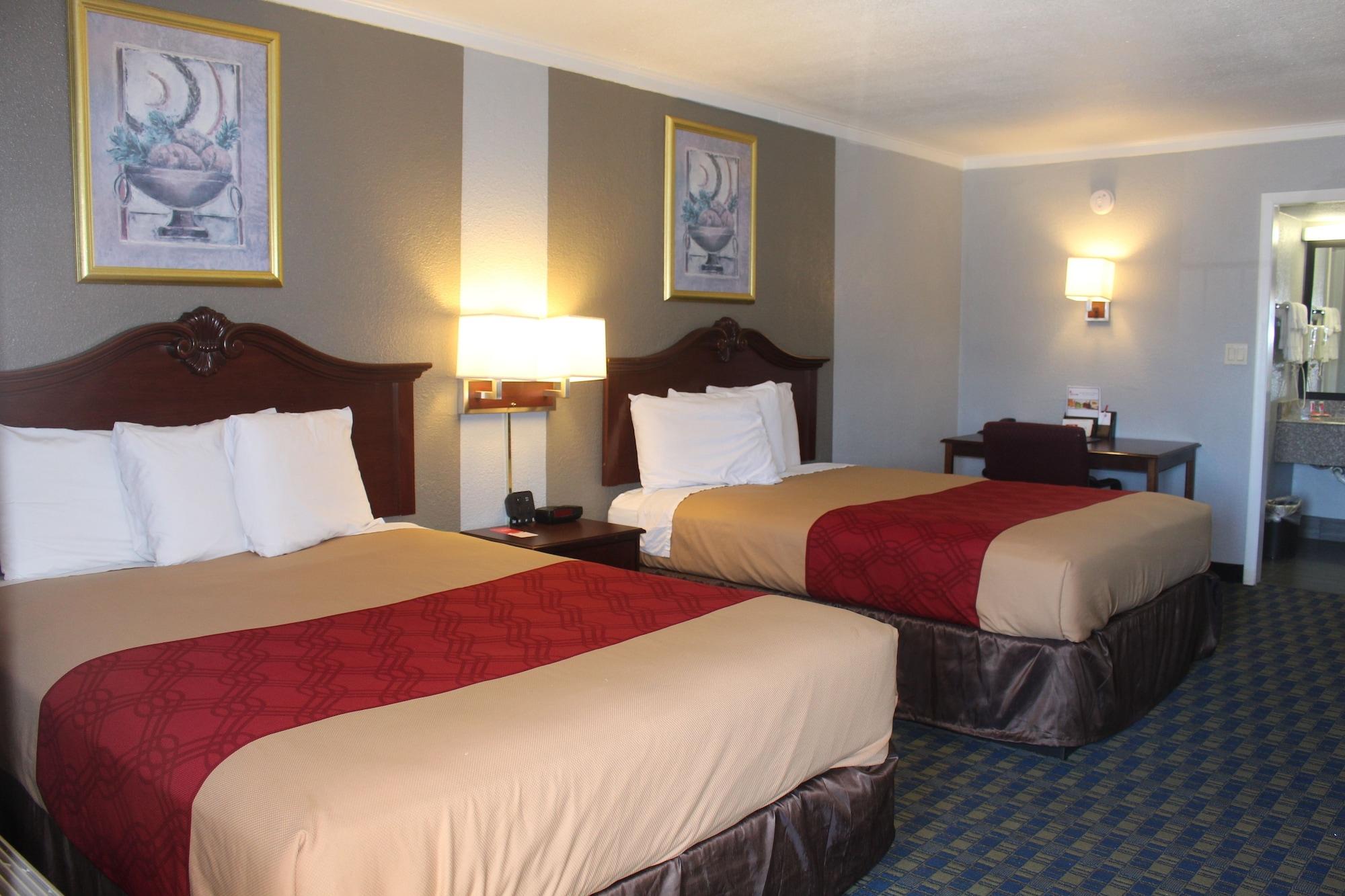 Econo Lodge Near The Domain - The Arboretum Austin Bagian luar foto
