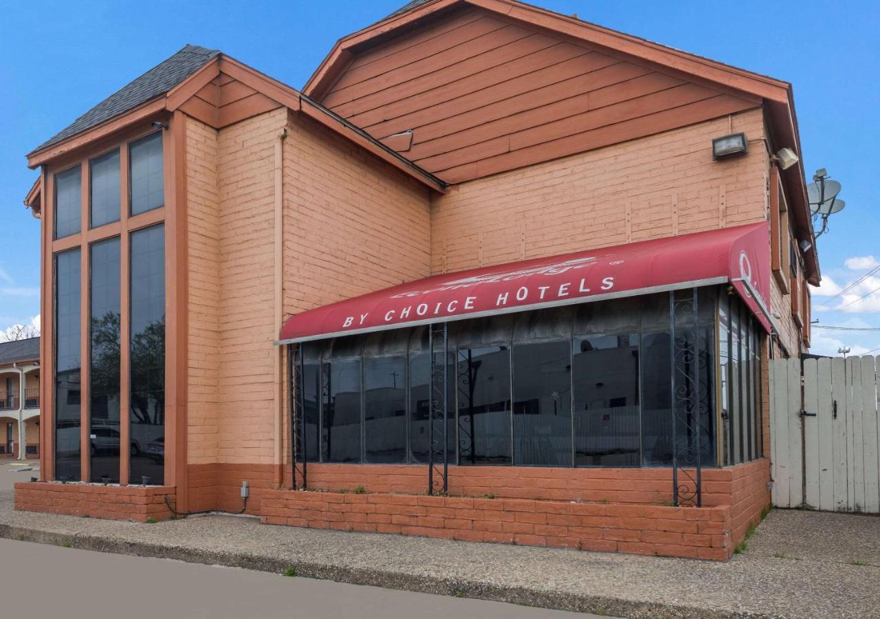 Econo Lodge Near The Domain - The Arboretum Austin Bagian luar foto