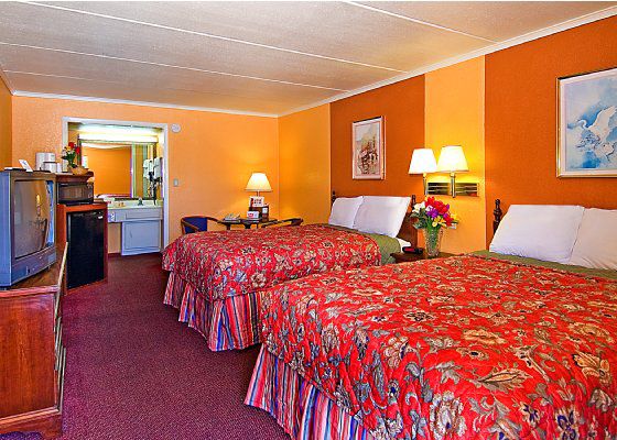 Econo Lodge Near The Domain - The Arboretum Austin Ruang foto
